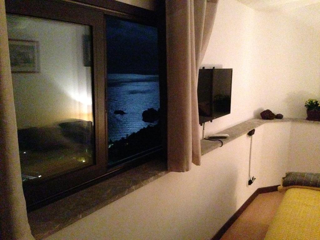 B&B La Terrazza Sul Mare ตาออร์มินา ภายนอก รูปภาพ