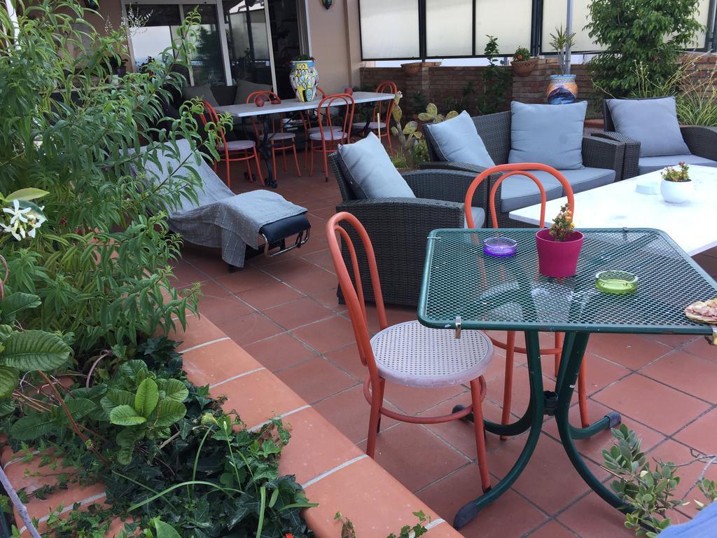 B&B La Terrazza Sul Mare ตาออร์มินา ภายนอก รูปภาพ